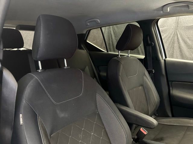 Used 2018 Nissan Kicks S FWD image 16