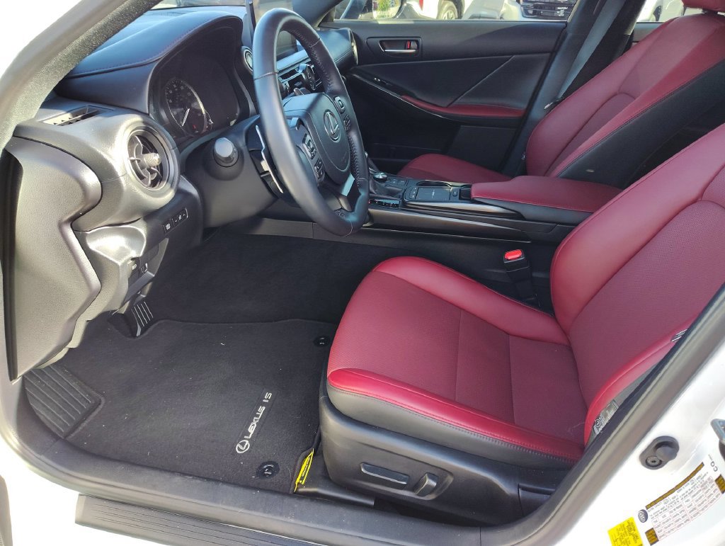 Used 2024 Lexus IS 350 F Sport RWD image 8