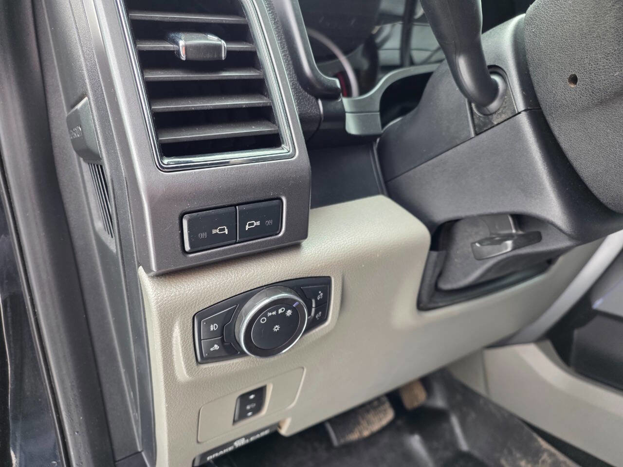 Used 2019 Ford F350 XLT w/ XLT Premium Package image 30