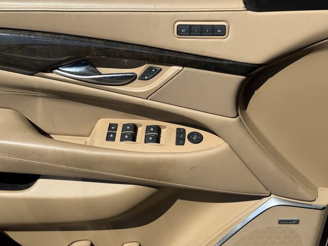 Used 2020 Cadillac Escalade Platinum RWD image 22
