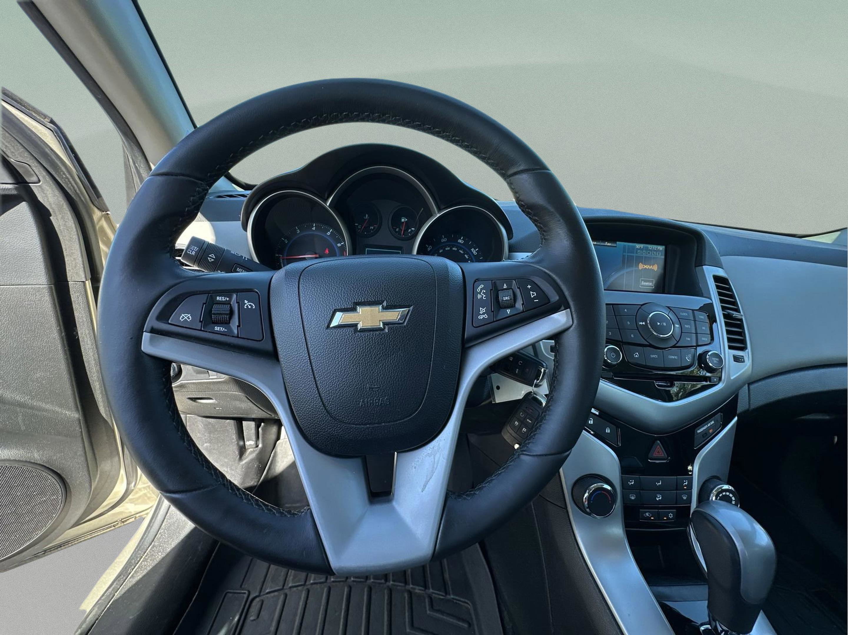 Used 2014 Chevrolet Cruze LT w/ Enhanced Safety Package image 10