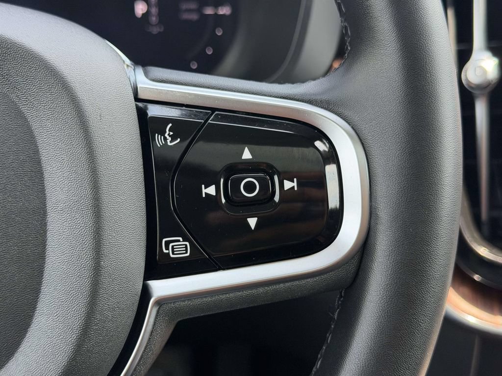 Used 2024 Volvo XC60 T8 Plus AWD/4WD image 10