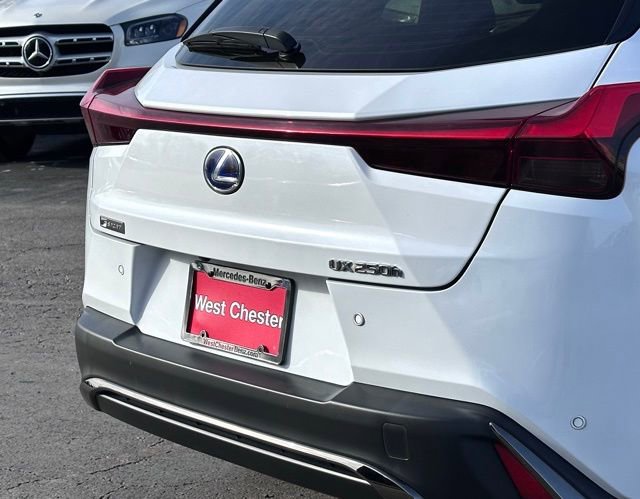 Used 2020 Lexus UX 250h F Sport w/ F Sport Premium Package image 11