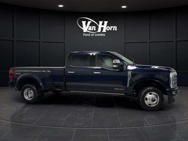 Used 2024 Ford F350 Platinum image 2