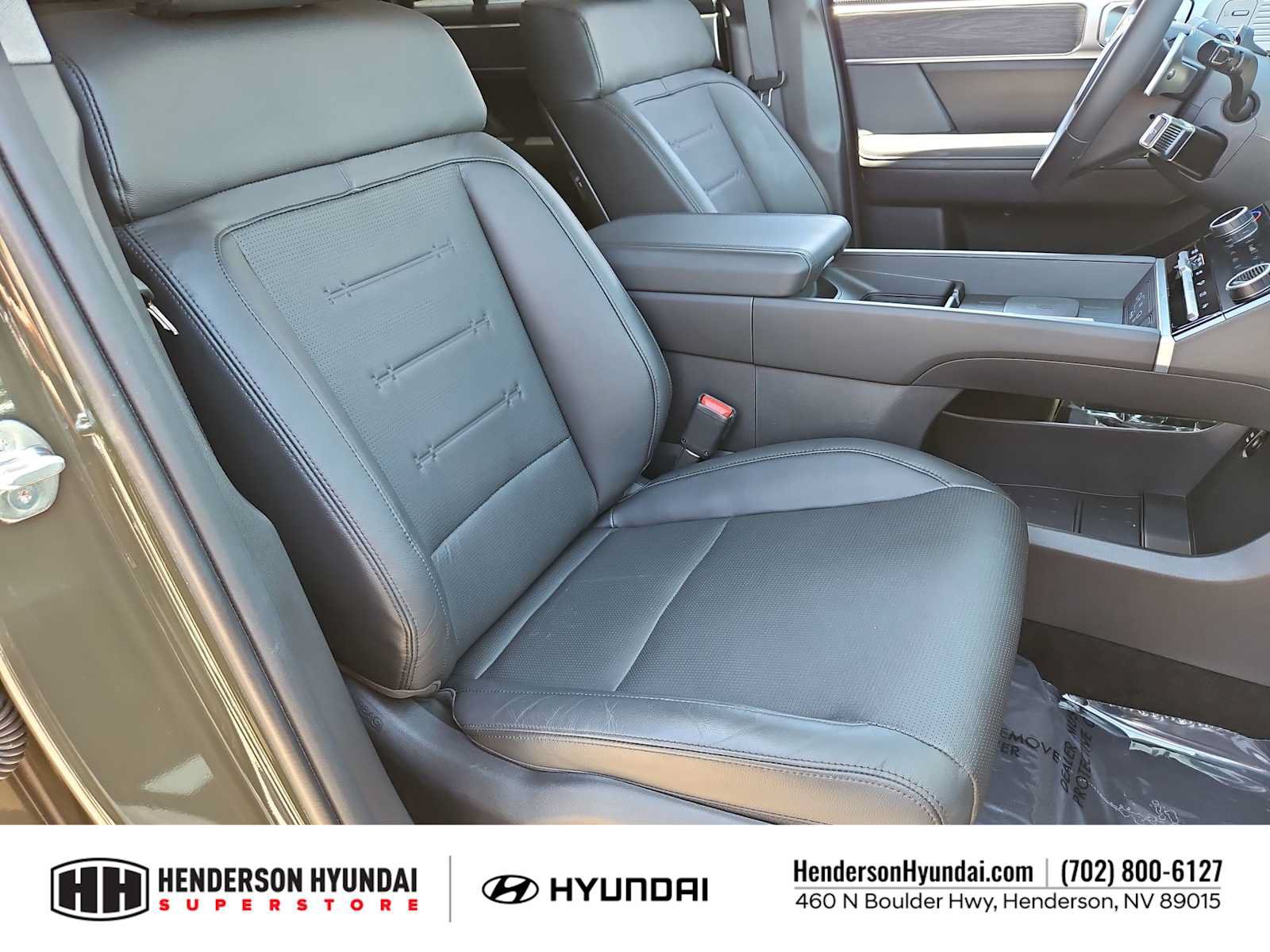 Used 2024 Hyundai Santa Fe Limited AWD/4WD image 21