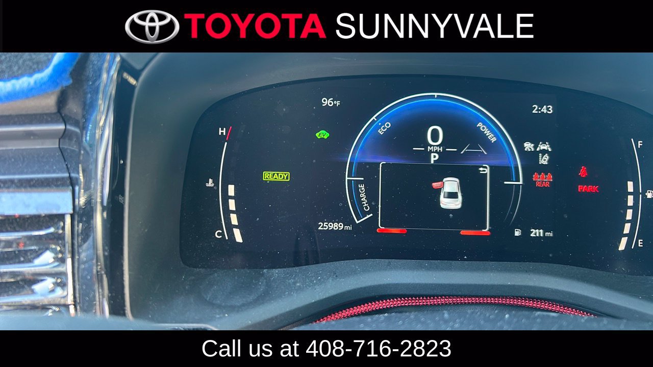 Used 2025 Toyota Camry LE w/ Convenience Package FWD image 3