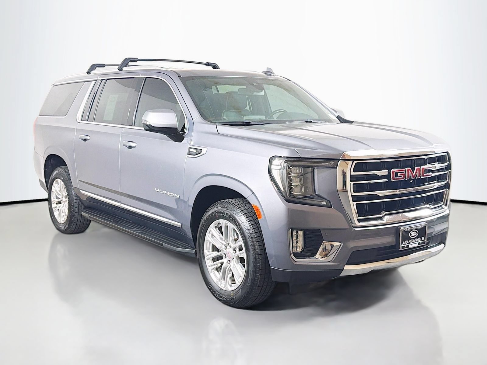 Used 2022 GMC Yukon XL SLT w/ SLT Premium Package AWD/4WD image 7