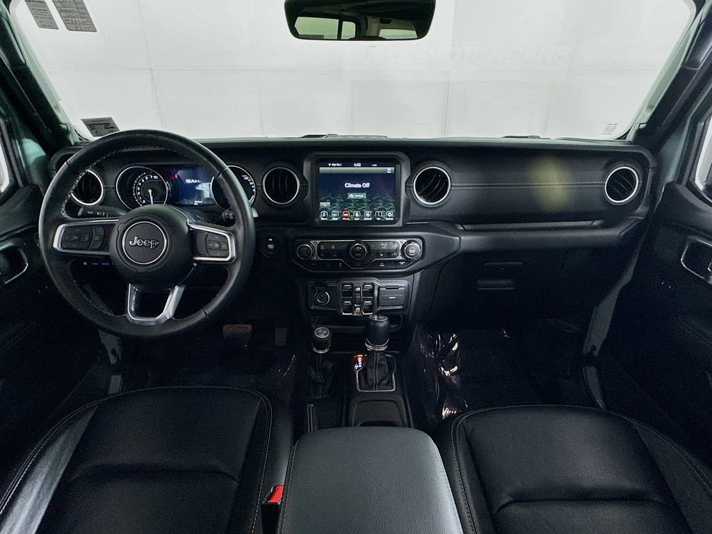 Used 2023 Jeep Wrangler Unlimited Sahara w/ Cold Weather Group image 33