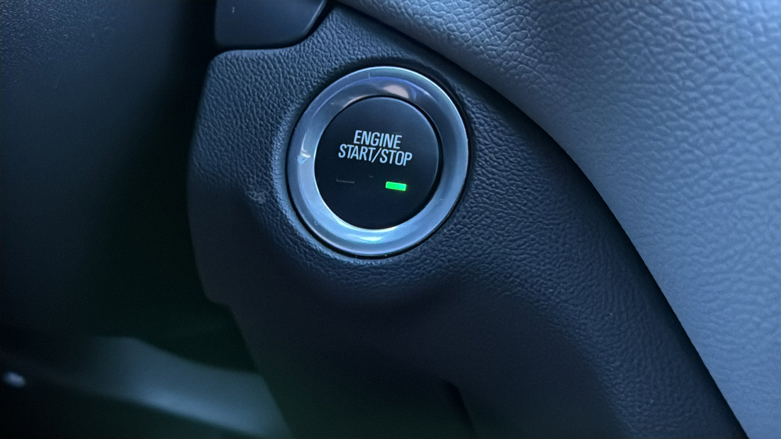 Used 2024 Chevrolet Equinox LS w/ LS Convenience Package image 29