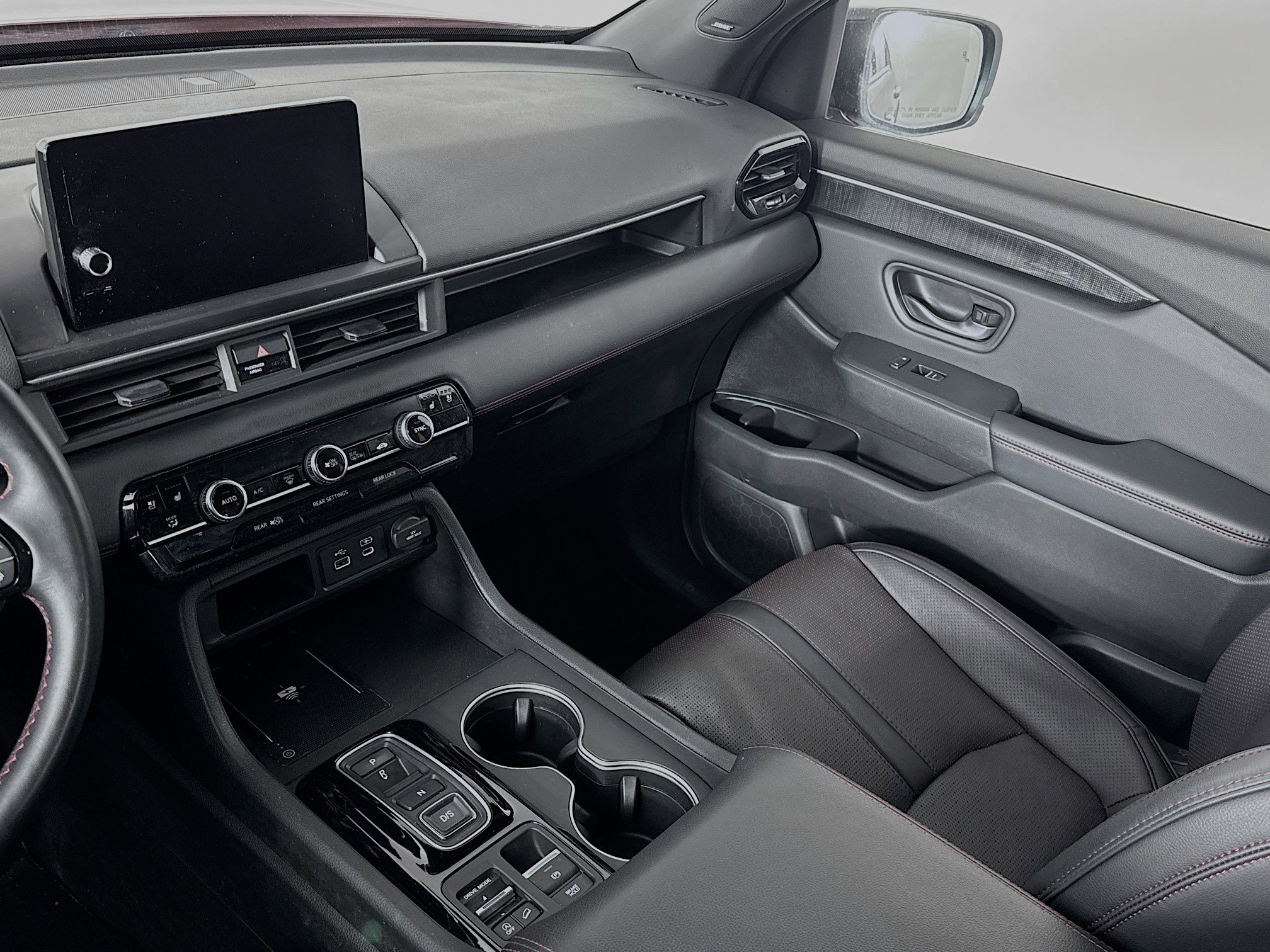 Certified 2025 Honda Pilot Black Edition image 25