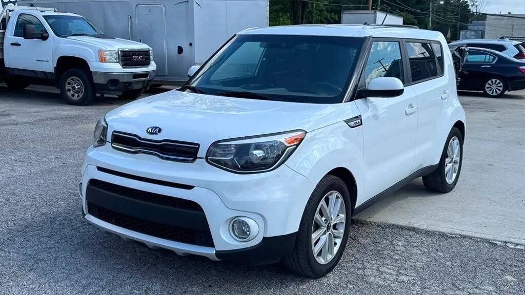 Used 2017 Kia Soul + FWD image 2