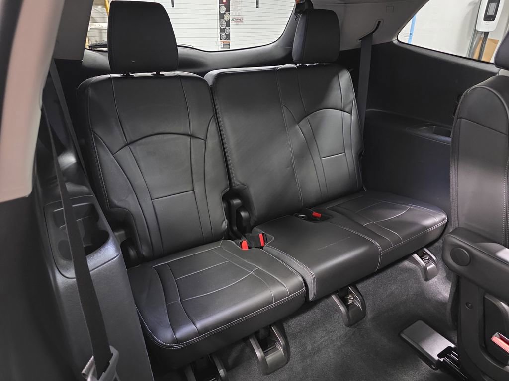 Used 2021 Buick Enclave Avenir w/ Avenir Technology Package image 12