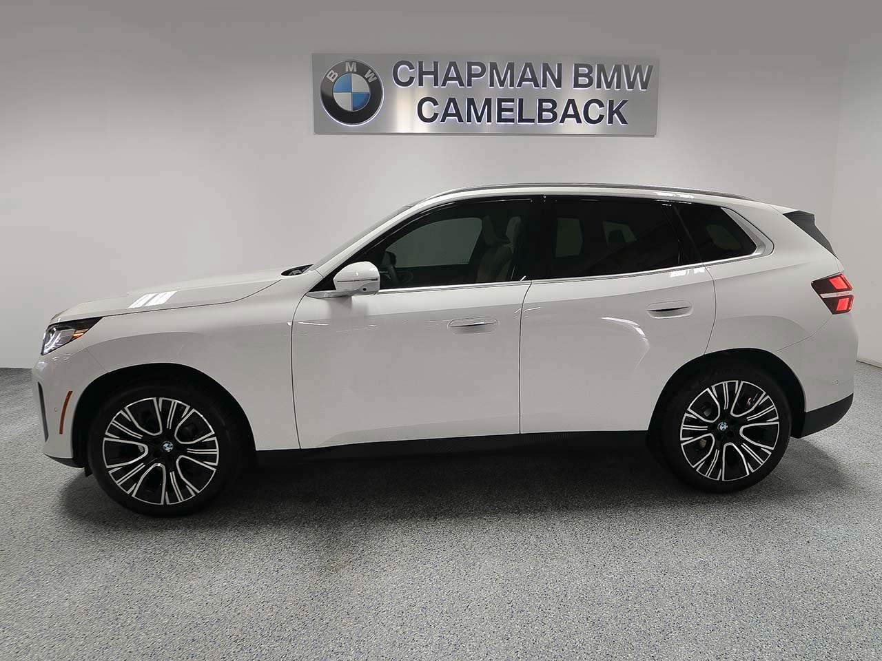 Used 2026 BMW X3 xDrive30 w/ Premium Package AWD/4WD image 3
