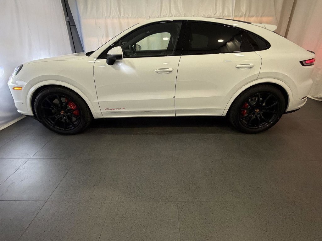 New 2026 Porsche Cayenne S AWD/4WD image 2