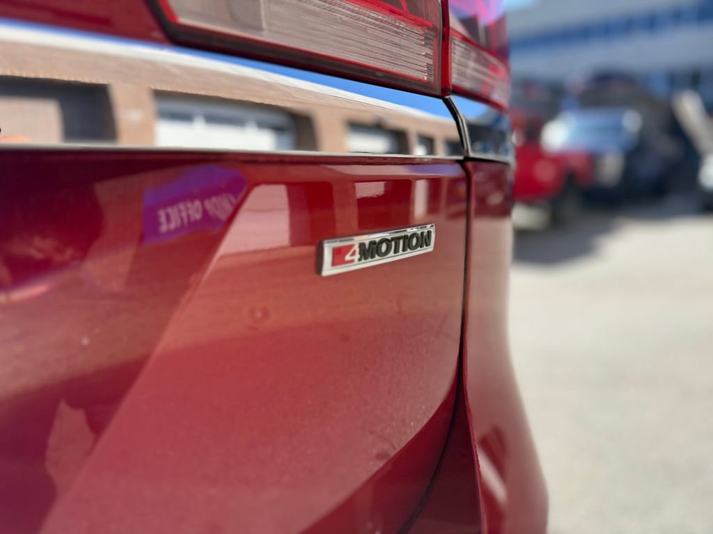 Used 2021 Volkswagen Atlas SEL Premium image 31