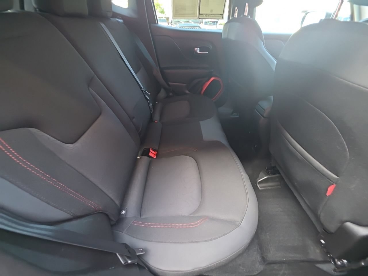 Used 2016 Jeep Renegade Trailhawk AWD/4WD image 19