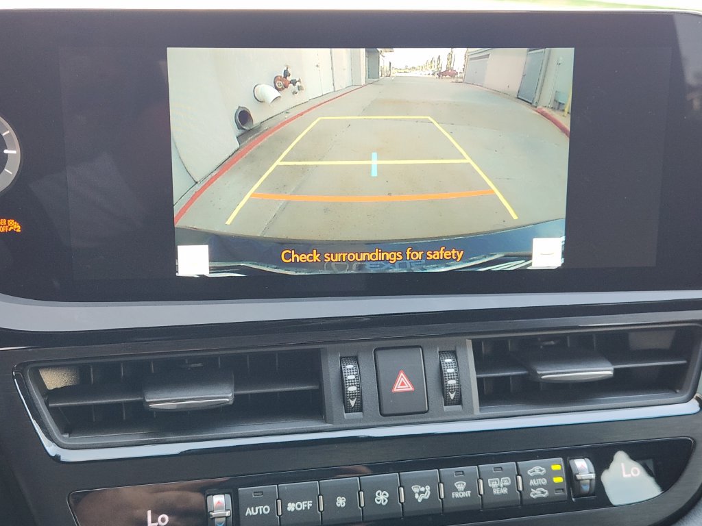 Certified 2023 Lexus ES 350 F Sport w/ Accessory Package (Z2) FWD image 17