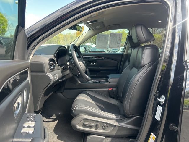 Used 2025 Honda Pilot EX-L image 15