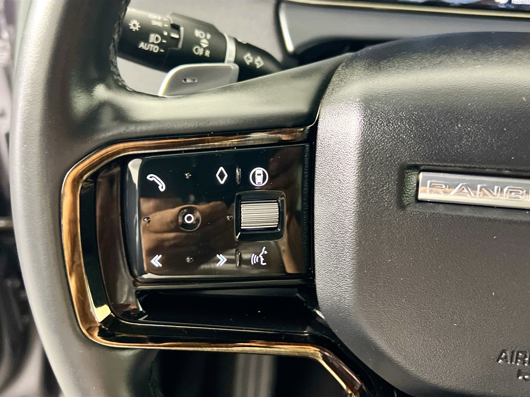 Used 2024 Land Rover Range Rover Evoque S image 18