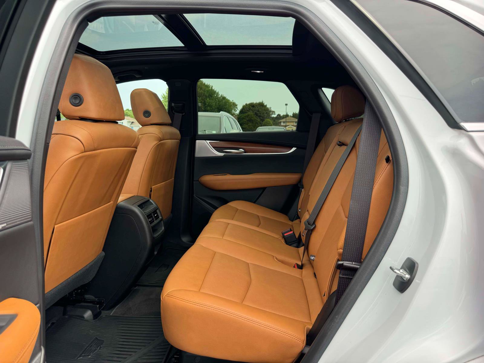 Certified 2024 Cadillac XT5 Premium Luxury AWD/4WD image 9