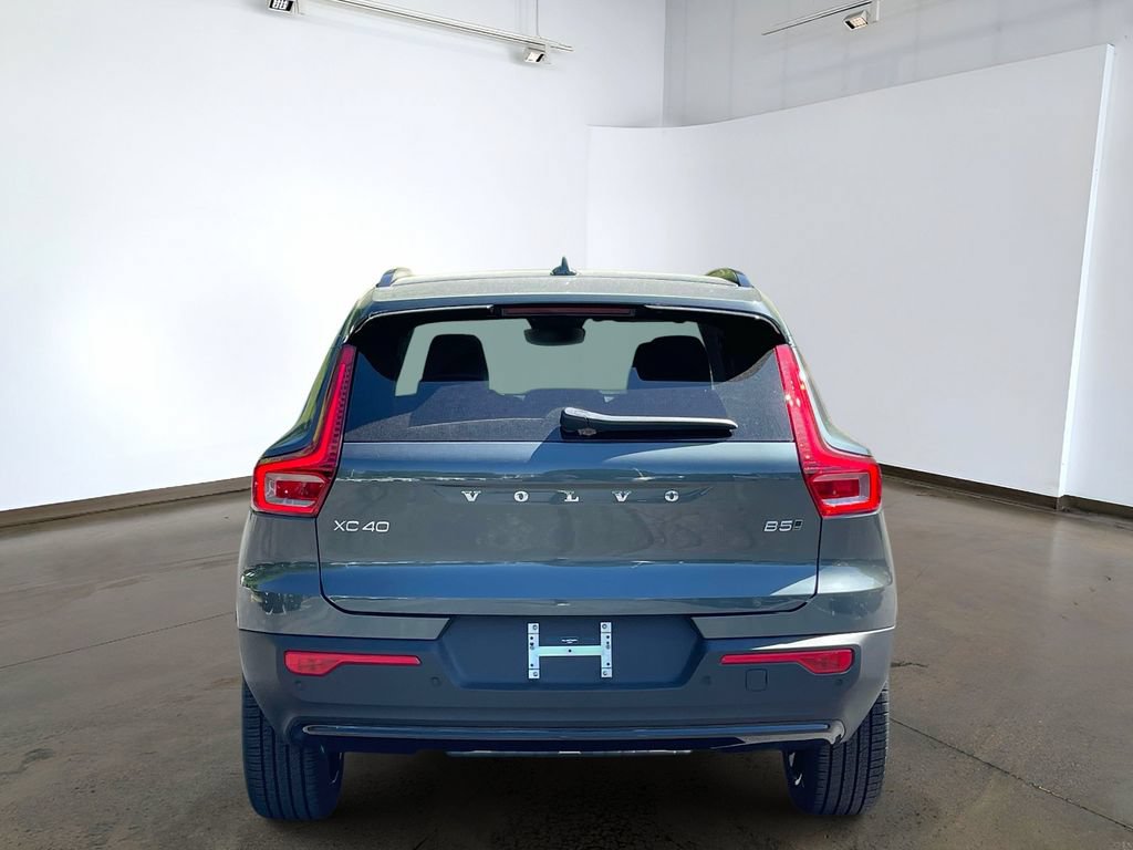 New 2026 Volvo XC40 B5 Ultra w/ Protection Package Premier AWD/4WD image 5
