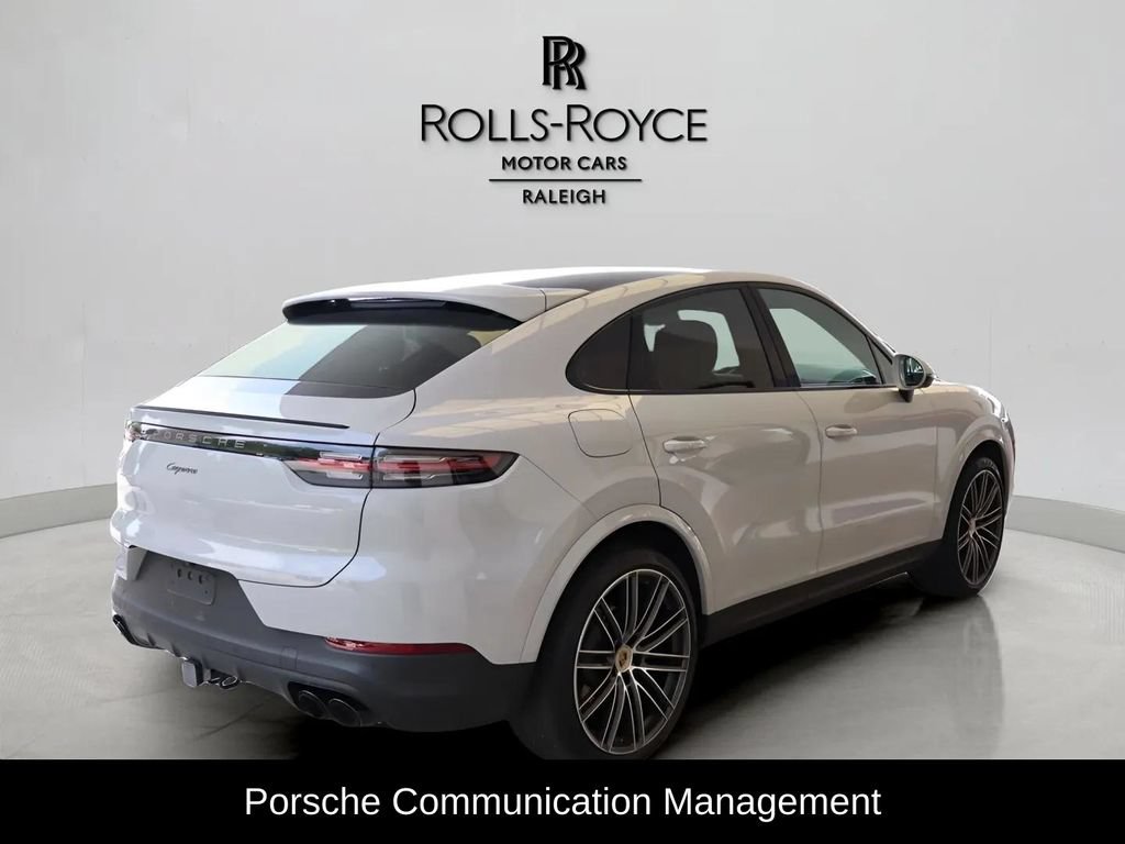 Used 2022 Porsche Cayenne Platinum Edition AWD/4WD image 4