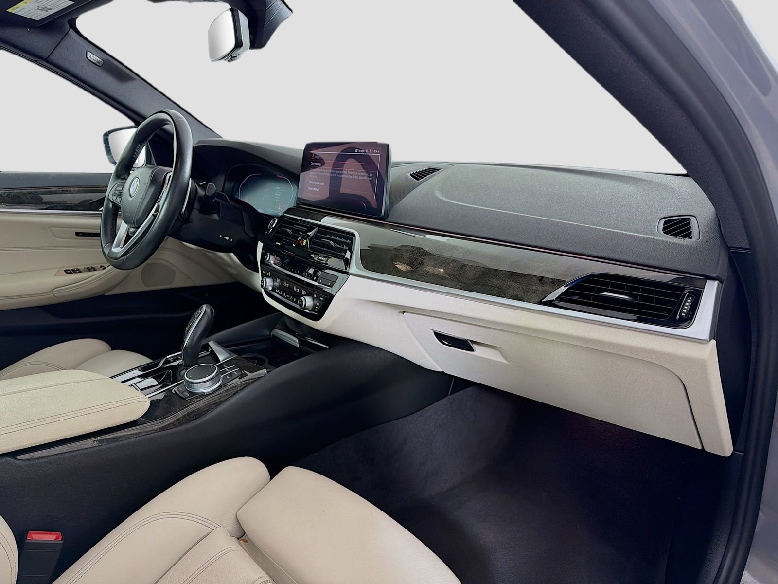 Used 2022 BMW 530i xDrive w/ Convenience Package AWD/4WD image 31