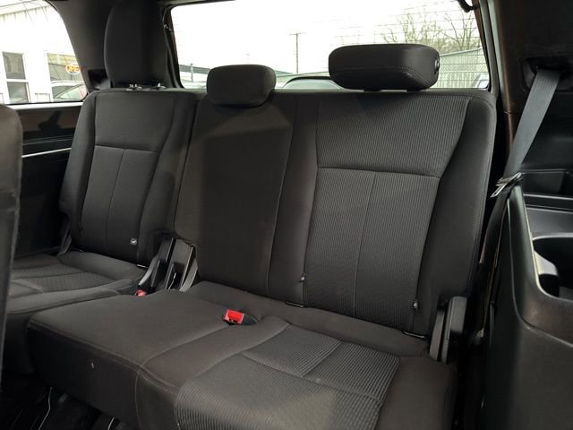 Used 2021 Ford Expedition XLT image 11