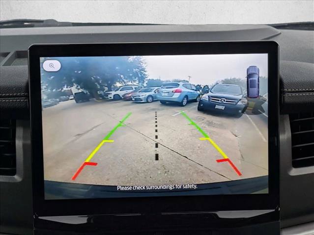 Used 2024 Ford Expedition XLT image 12