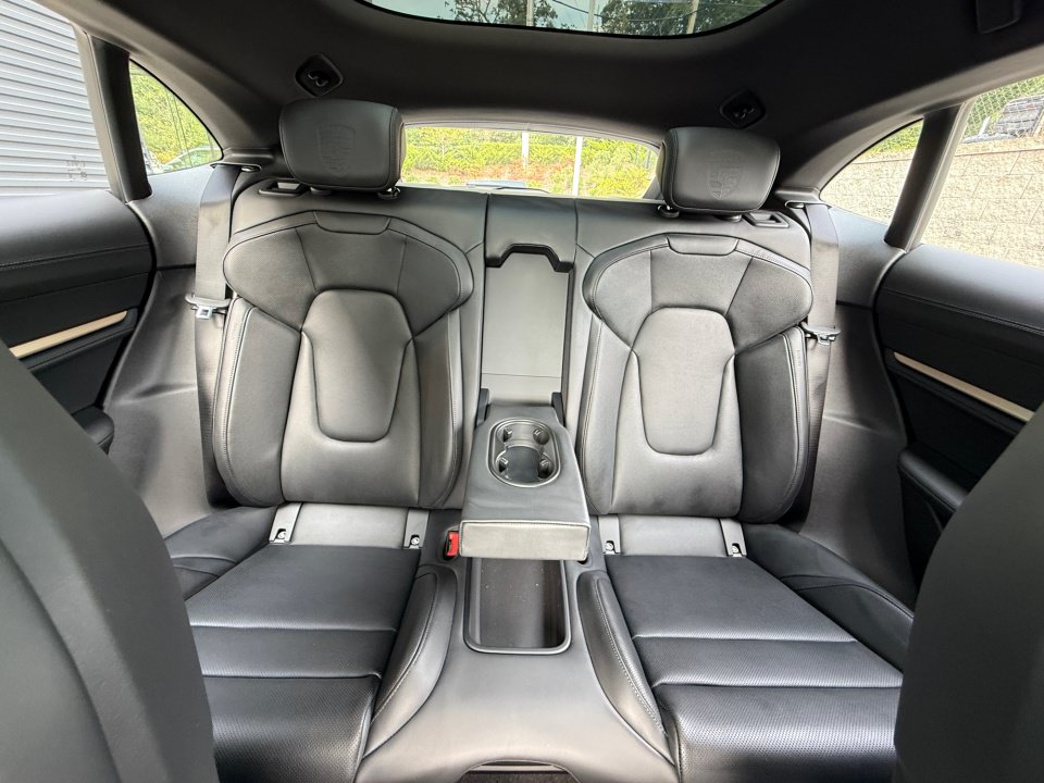 New 2026 Porsche Taycan 4S AWD/4WD image 24