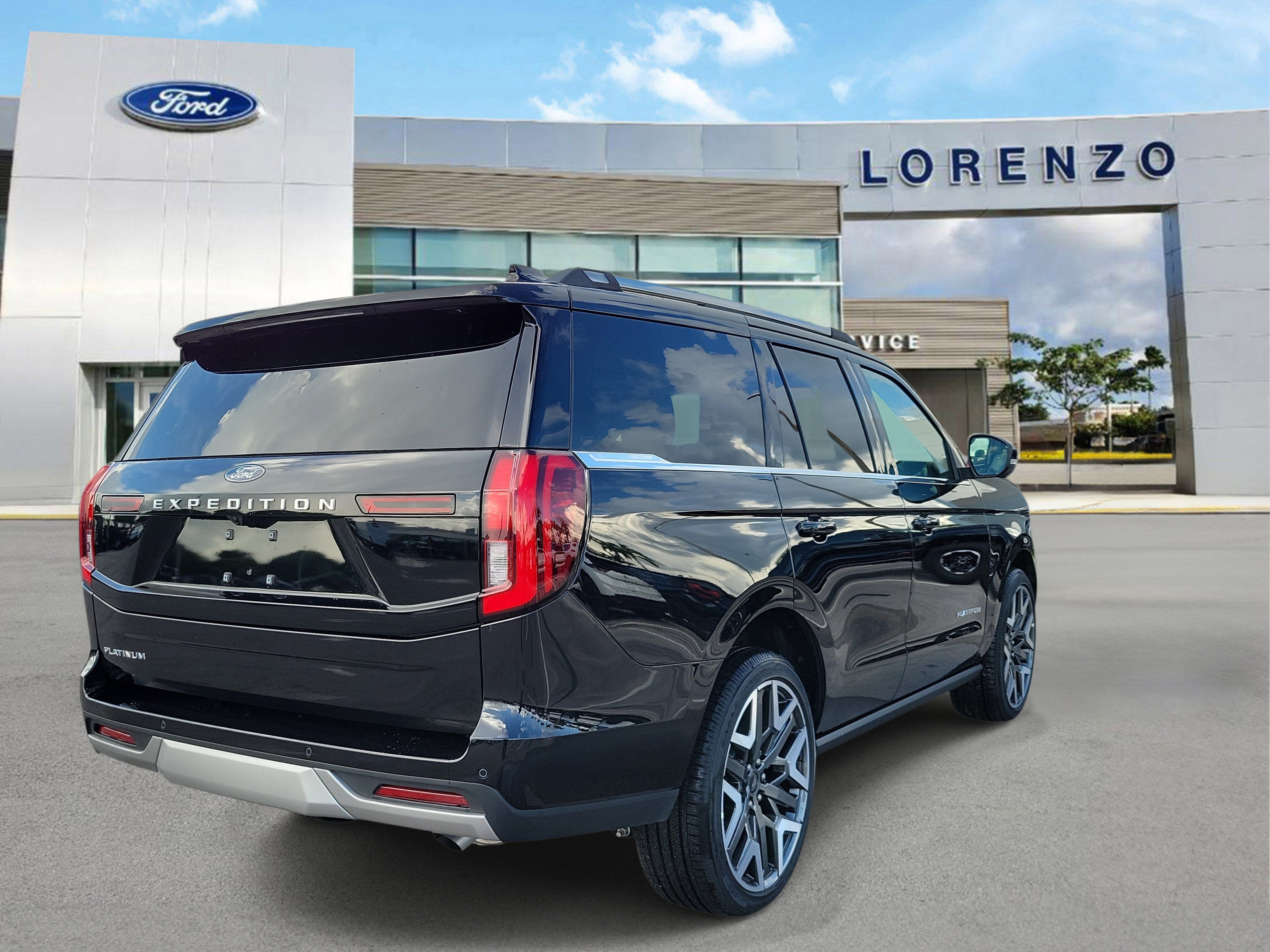 New 2026 Ford Expedition Platinum w/ Platinum Ultimate Package AWD/4WD image 4