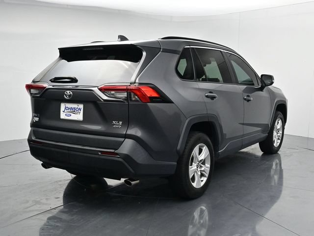 Used 2021 Toyota RAV4 XLE AWD/4WD image 9