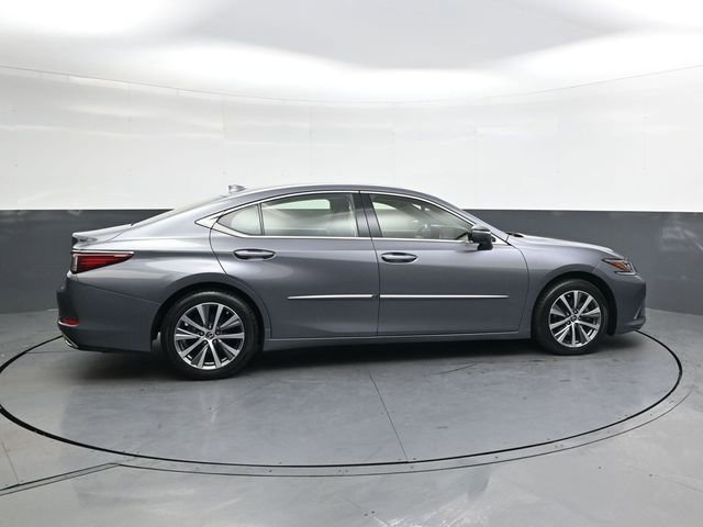 Used 2019 Lexus ES 350 Luxury image 3