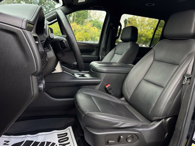 Used 2023 Chevrolet Suburban LT AWD/4WD image 13