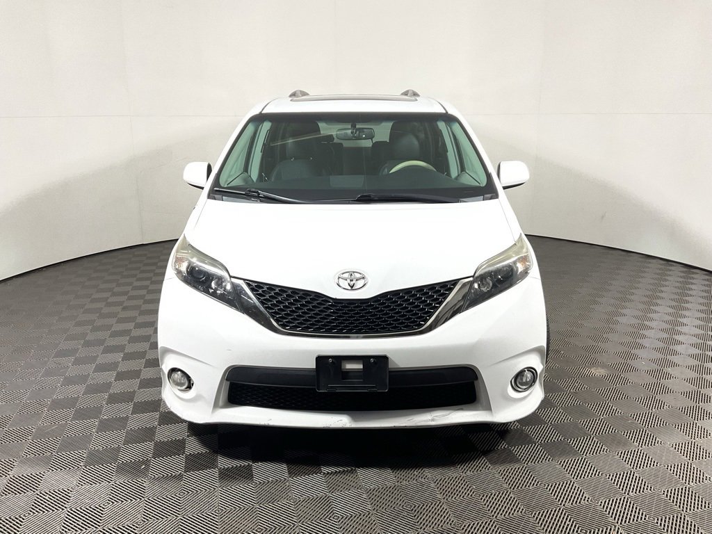 Used 2012 Toyota Sienna SE image 5