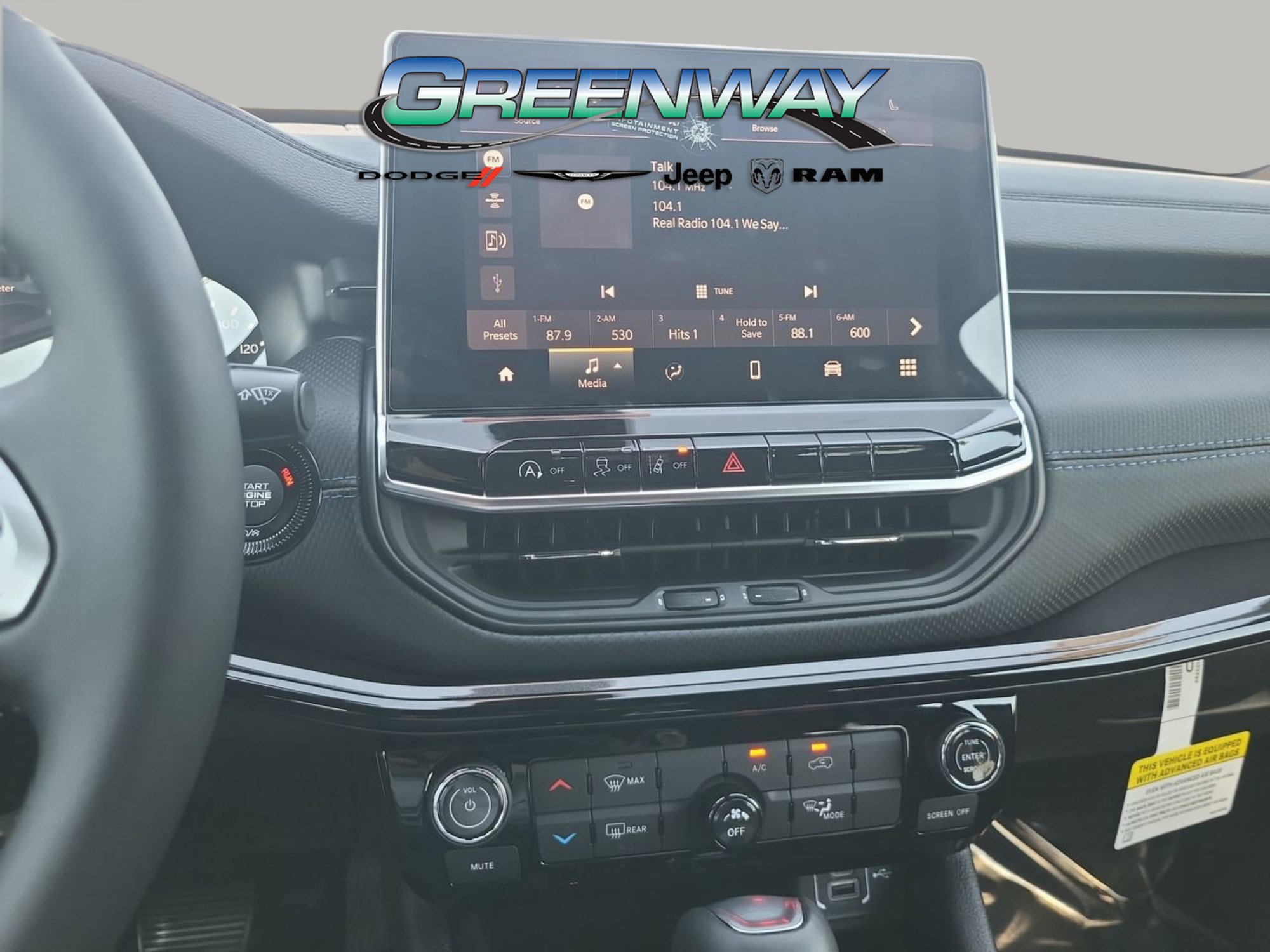 New 2026 Jeep Compass Latitude image 18