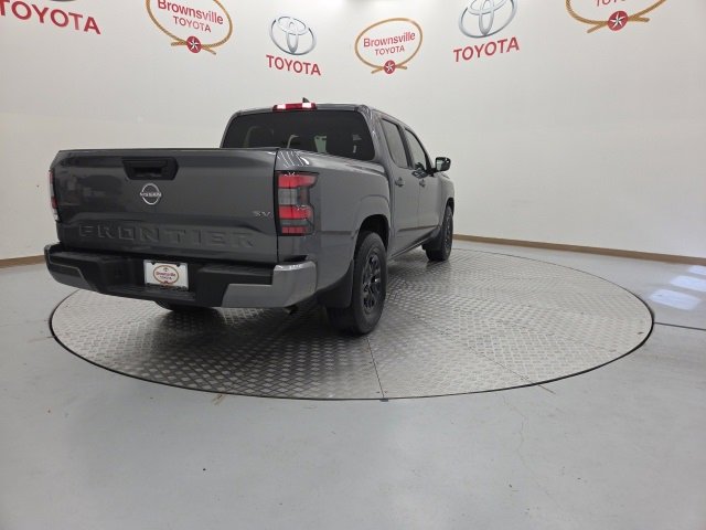 Used 2024 Nissan Frontier SV image 8