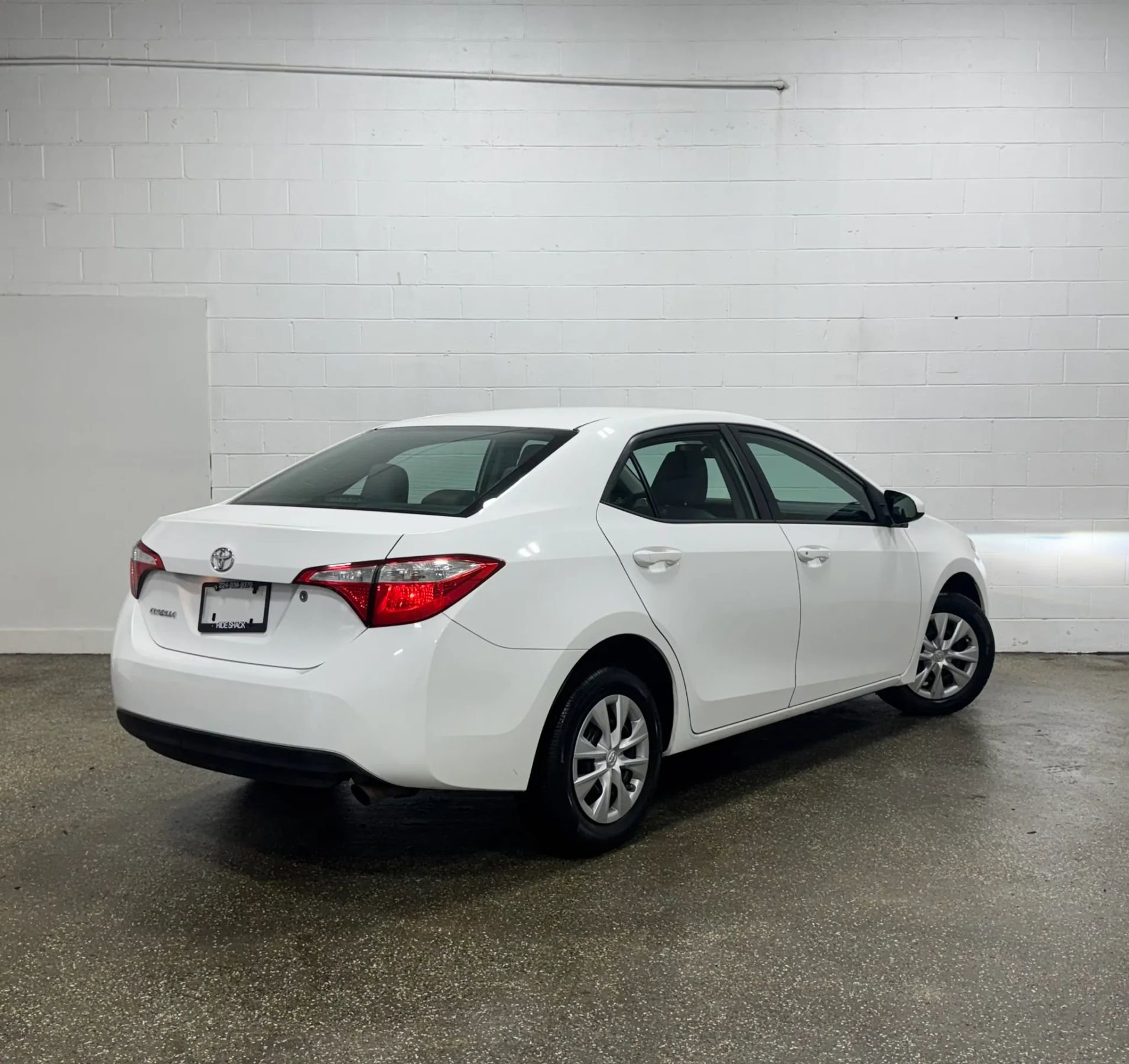 Used 2014 Toyota Corolla L image 6