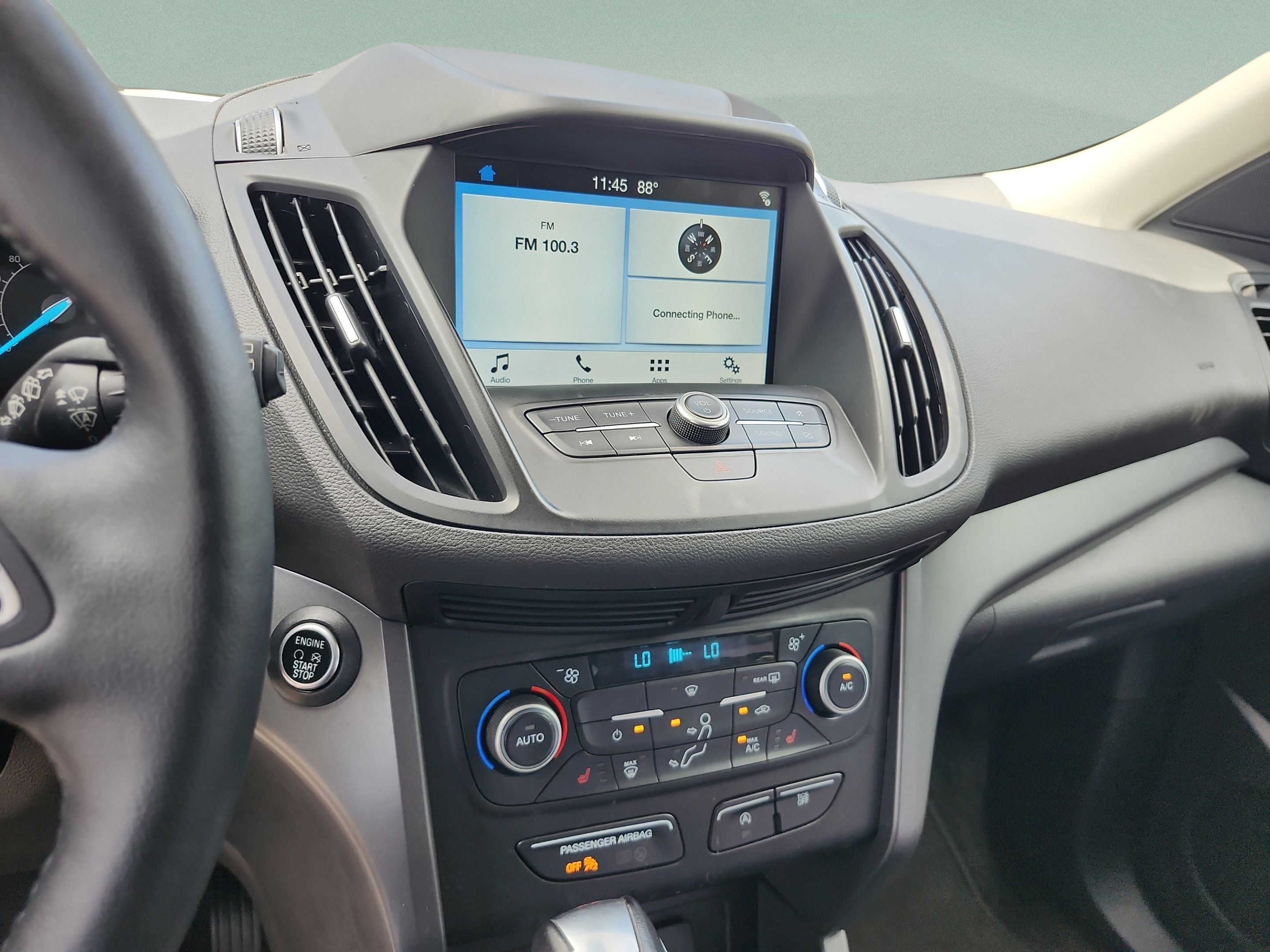Used 2019 Ford Escape SEL FWD image 11