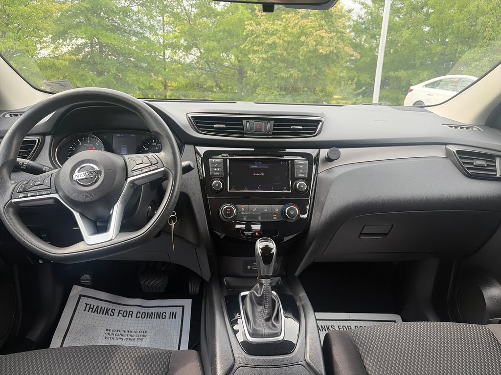 Used 2020 Nissan Rogue Sport S w/ Appearance Package AWD/4WD image 13