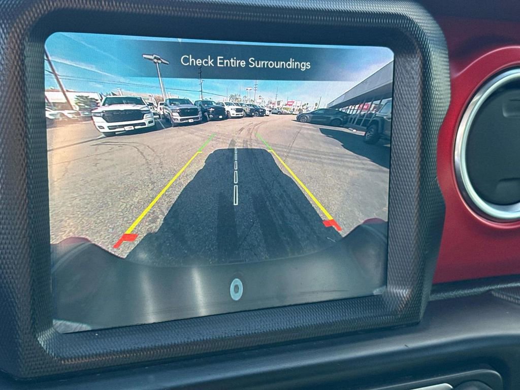 Used 2020 Jeep Gladiator Rubicon w/ Uconnect 4C Nav & Sound Group image 25