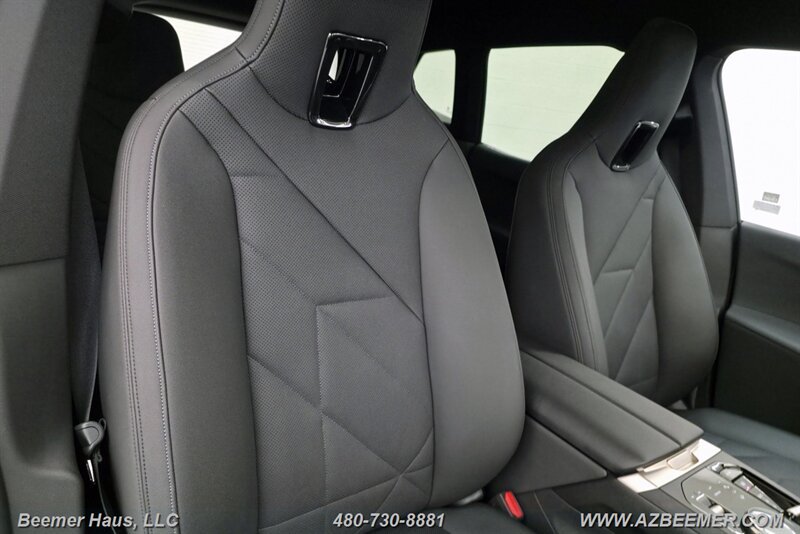 Used 2023 BMW iX xDrive50 w/ Convenience Package AWD/4WD image 29
