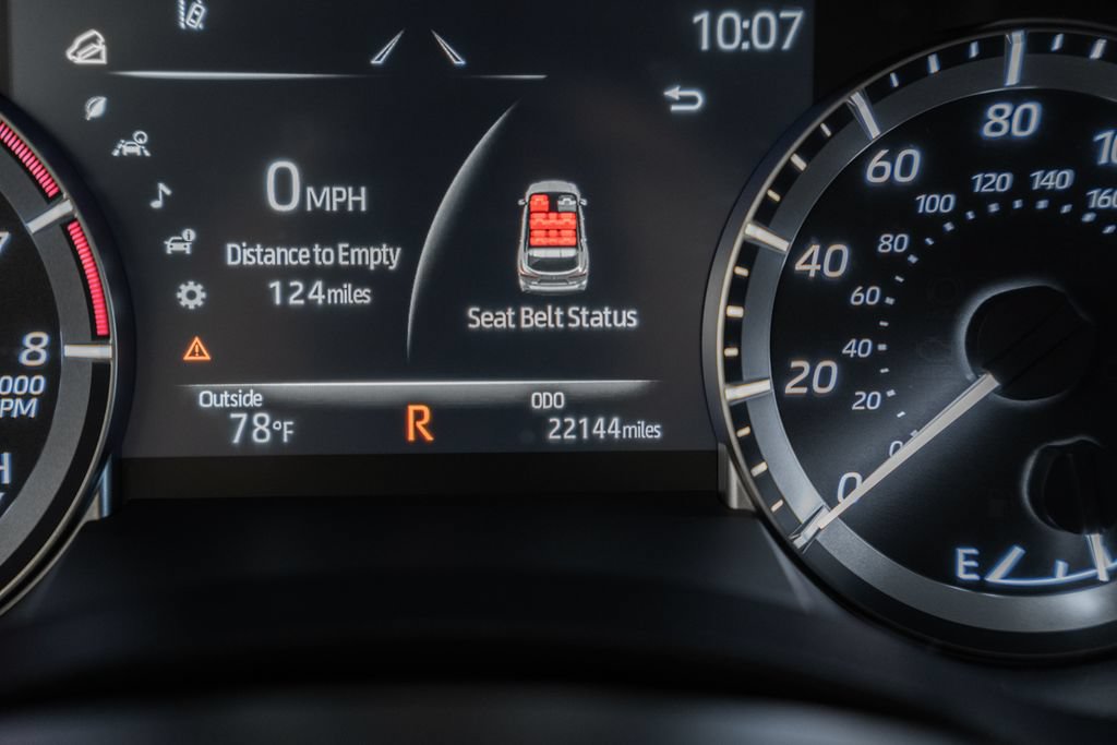 Used 2023 Toyota Highlander LE AWD/4WD image 44