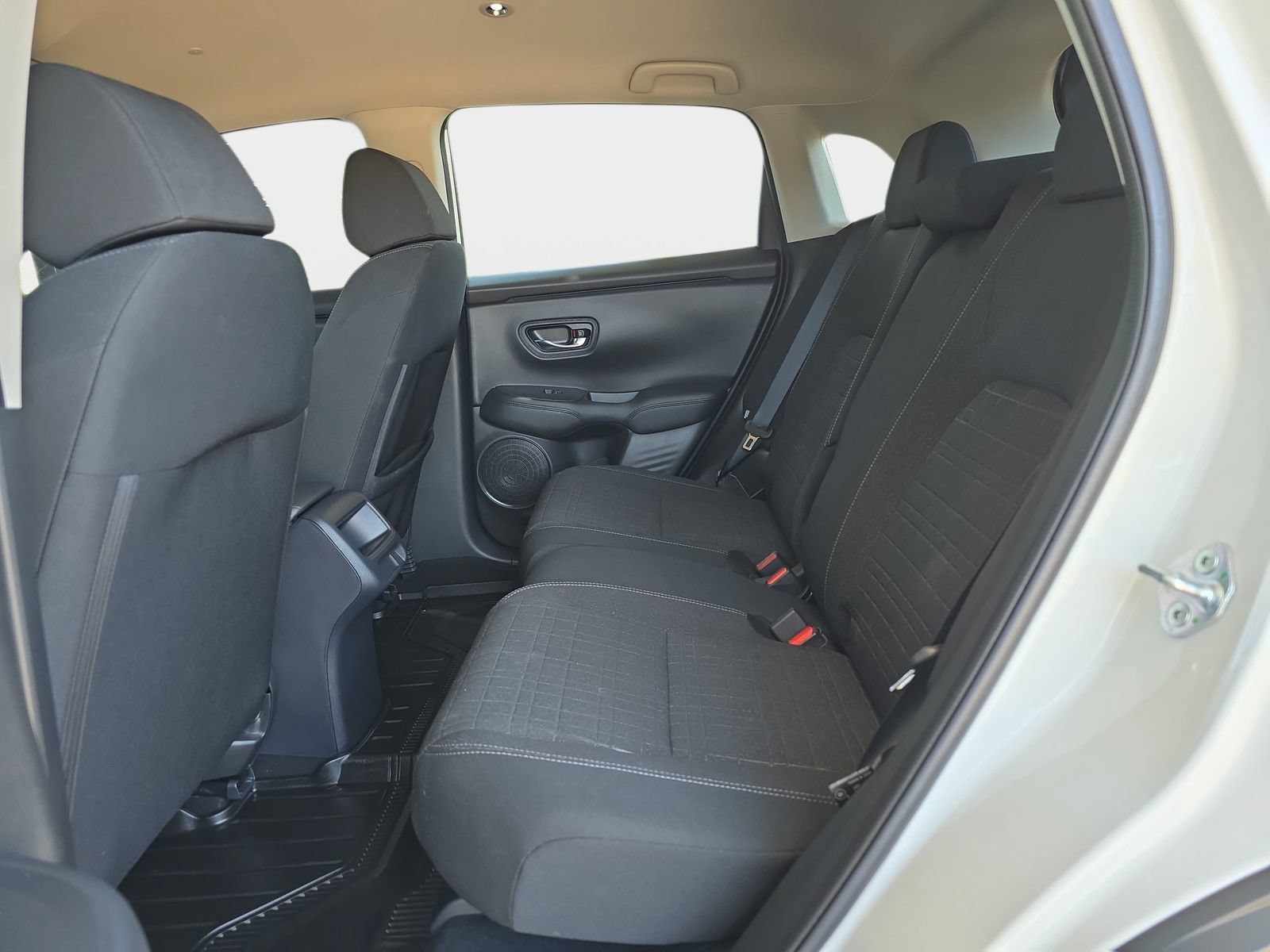 Used 2024 Honda HR-V LX image 16