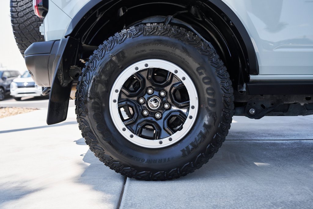 Used 2022 Ford Bronco Badlands image 9