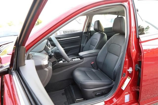 Certified 2025 Nissan Altima 2.5 SL FWD image 8
