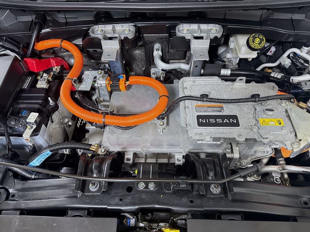 Used 2023 Nissan Ariya AWD image 33