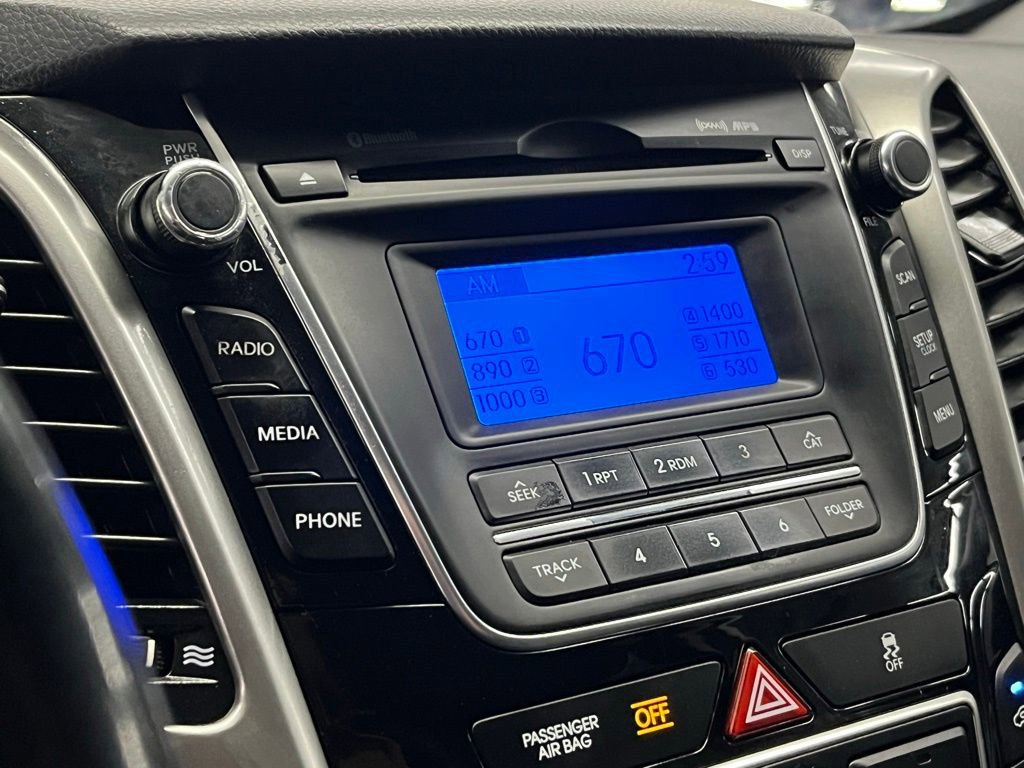 Used 2015 Hyundai Elantra GT w/ Option Group 02 FWD image 25
