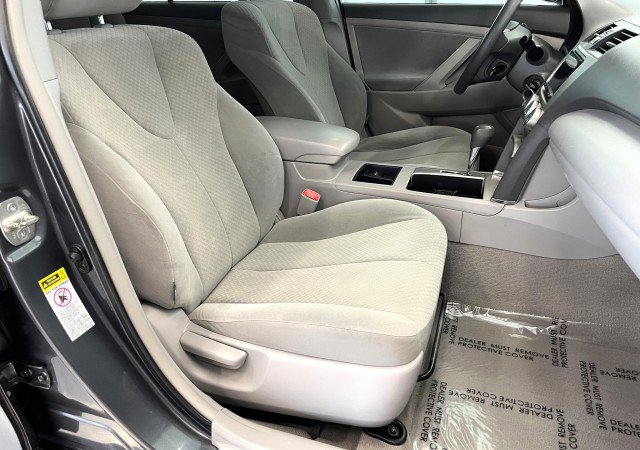 Used 2009 Toyota Camry LE image 15