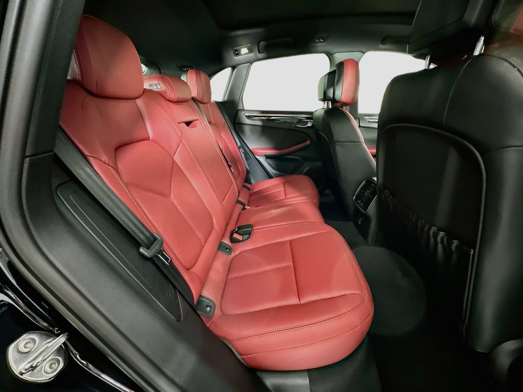 New 2026 Porsche Macan AWD/4WD image 29
